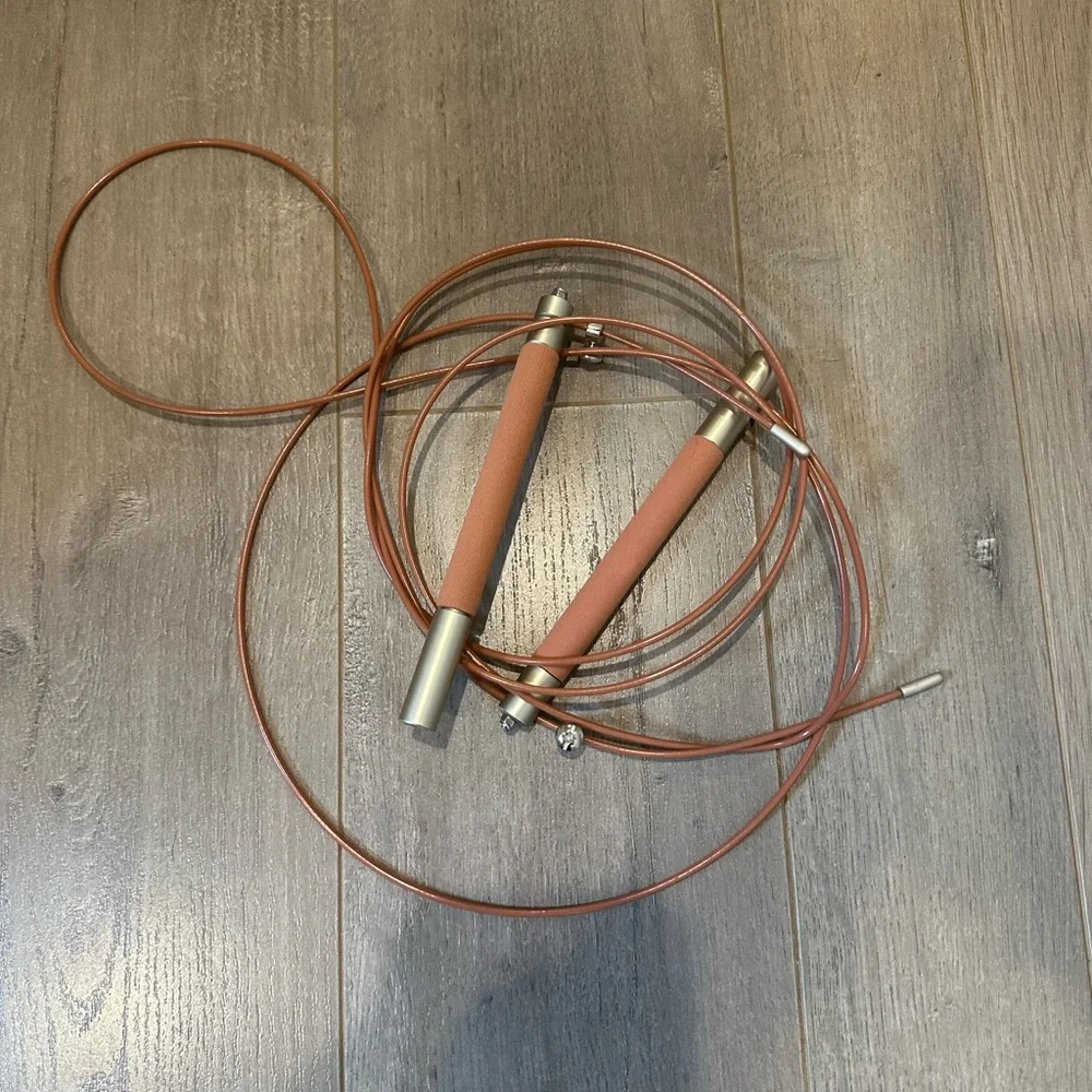 Blogilates length-adjustable jump-rope - Picture 2 of 3